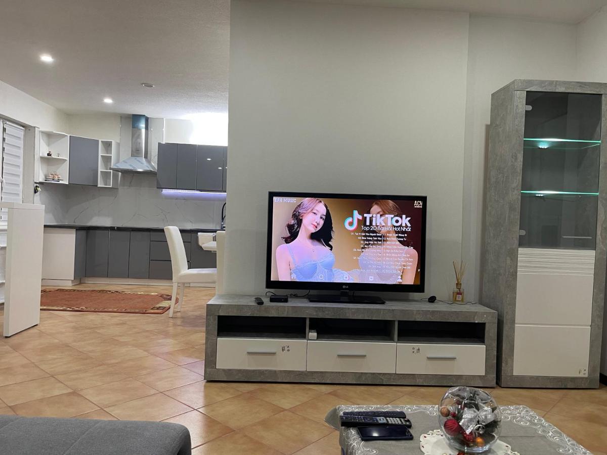 Milky Way Apartment Sokolov Luaran gambar